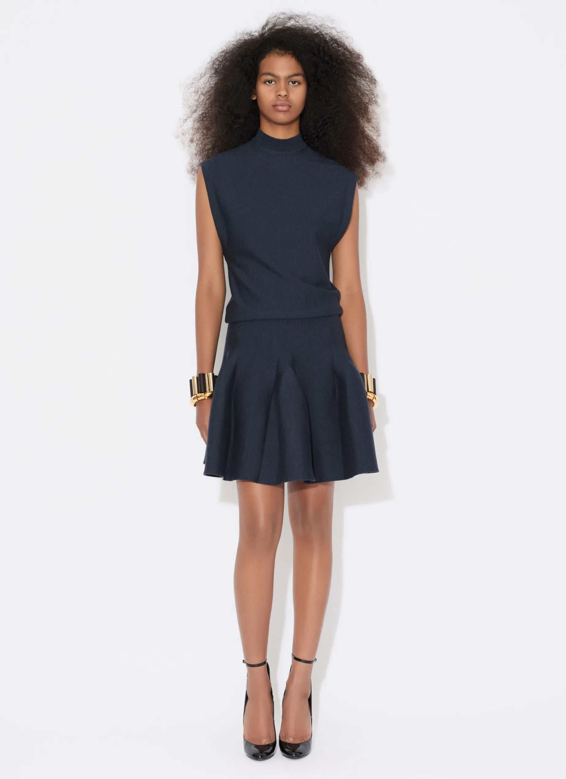 CAP SLEEVE DRESS IN SCULPTURAL GODET KNIT