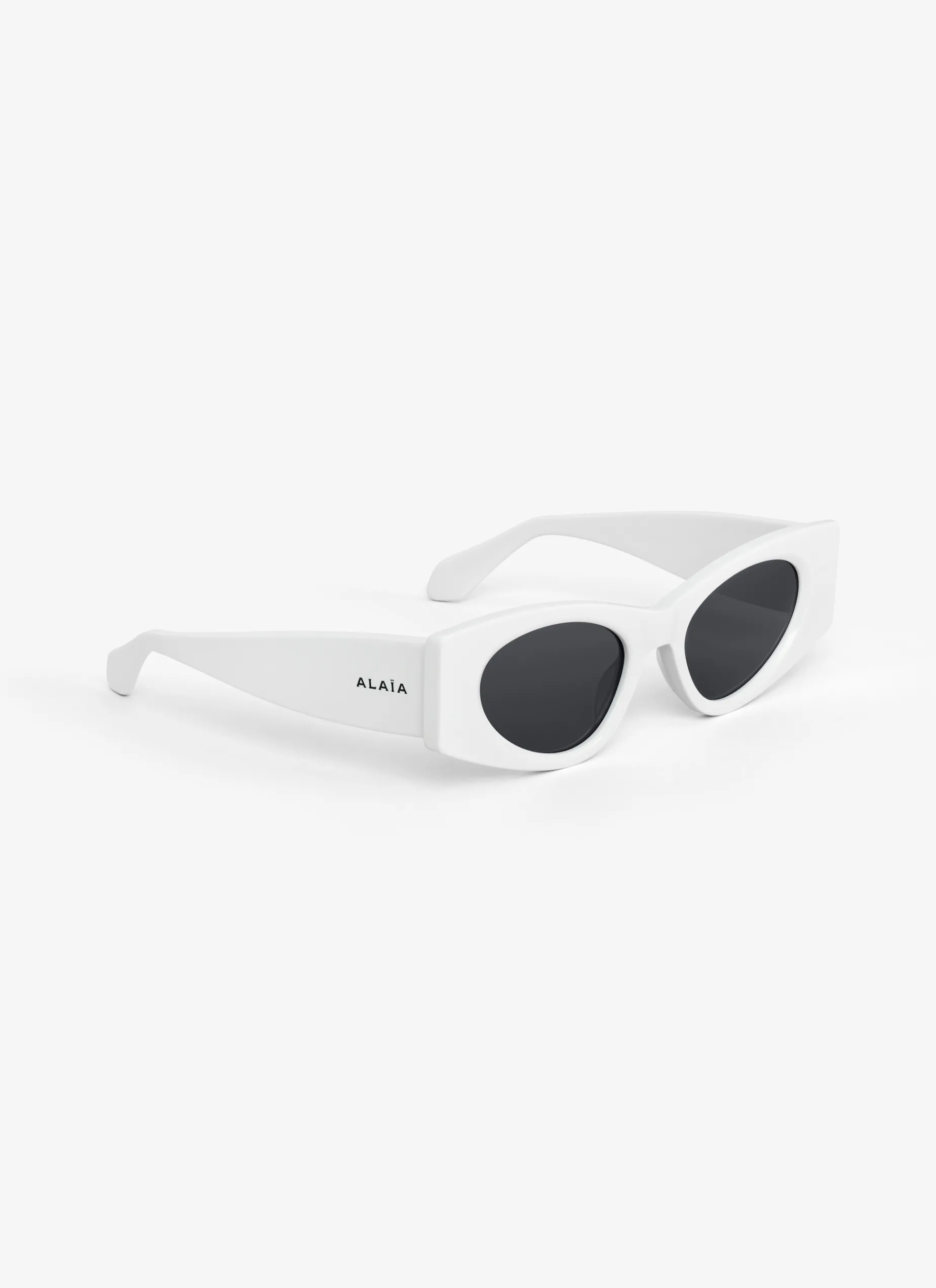 CAT EYE SUNGLASSES