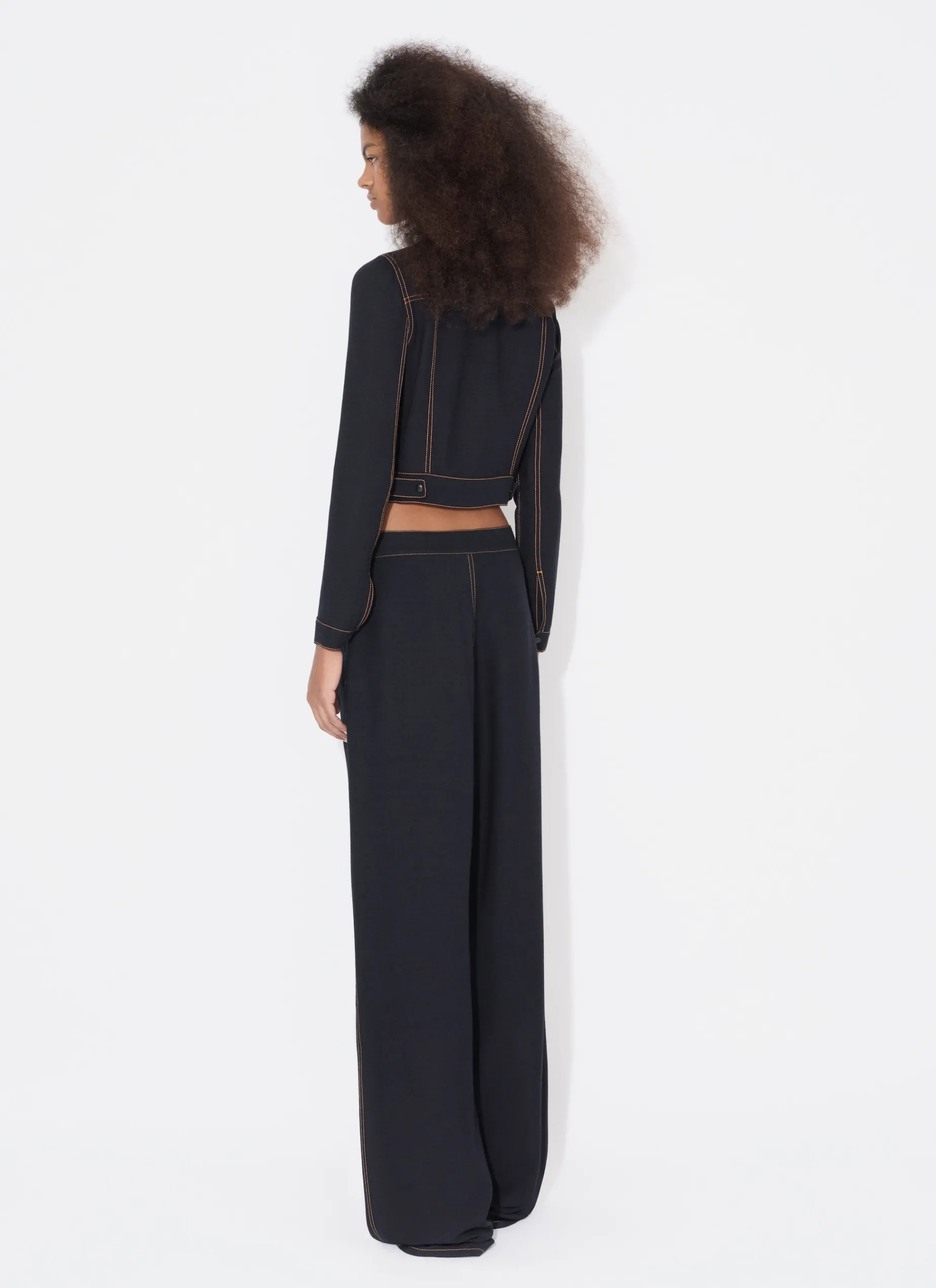 CROPPED FLUID JACKET