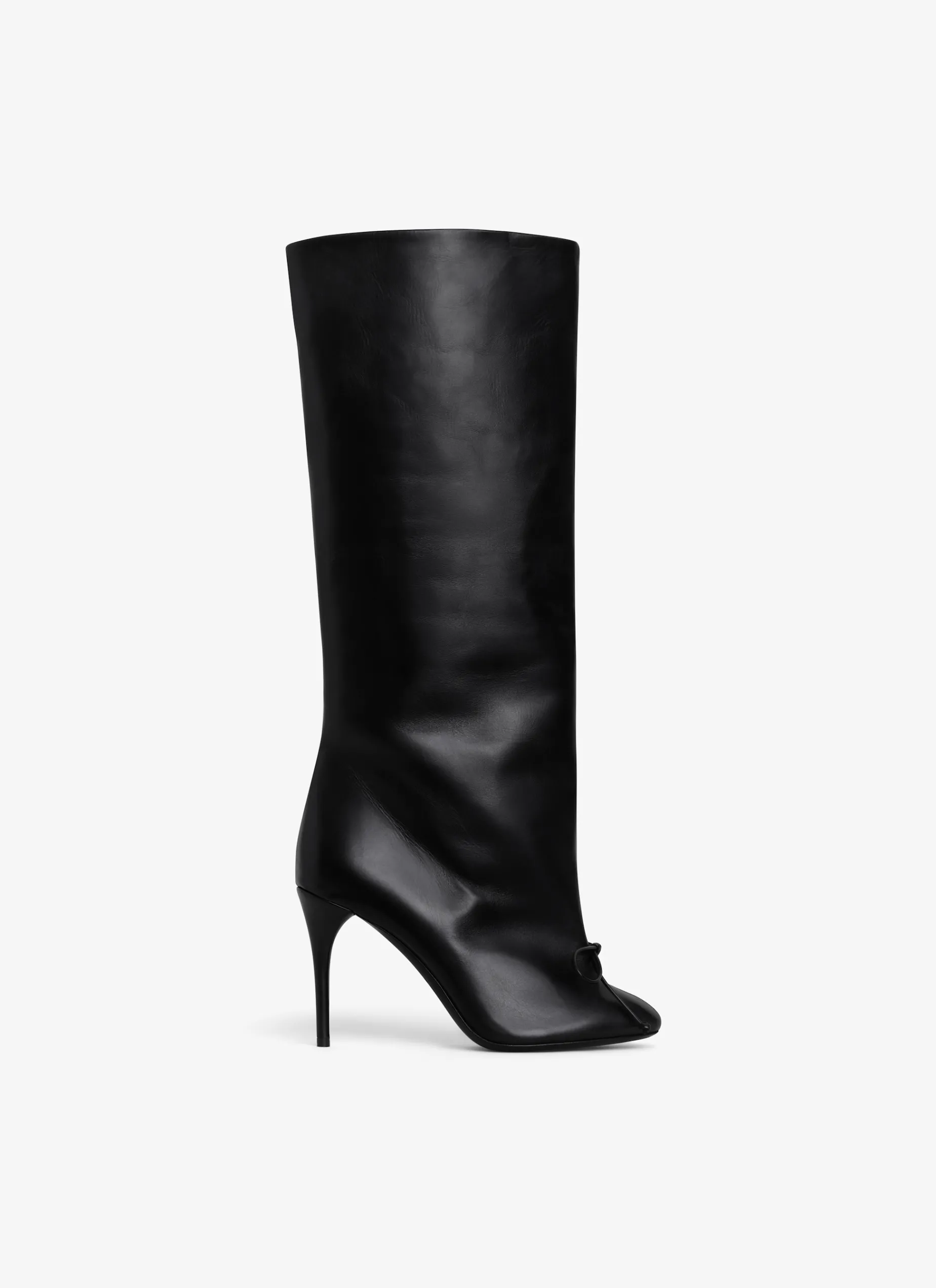 DECOLLETE HIGH BOOTS IN CALFSKIN