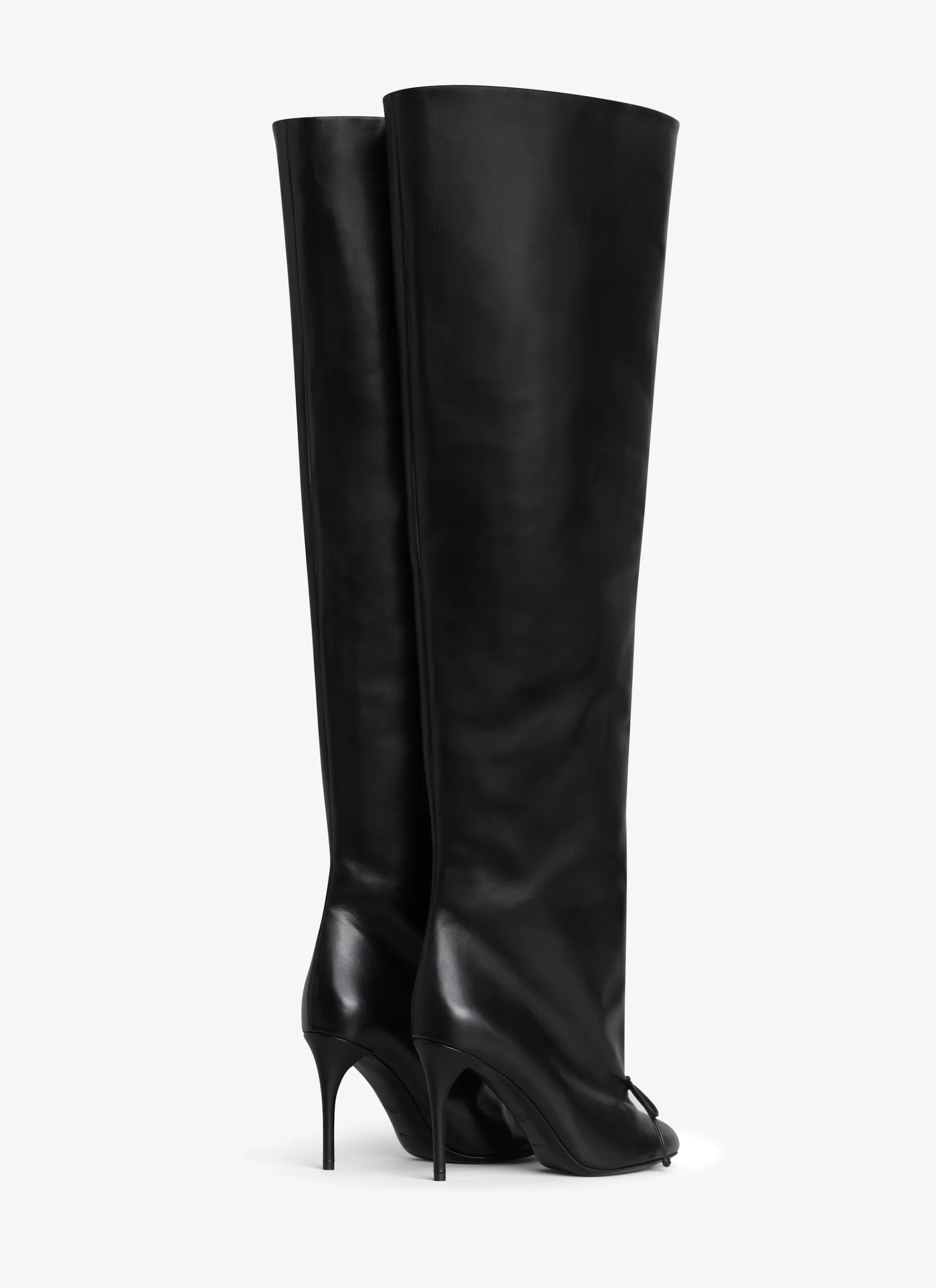 DECOLLETE OVER-THE-KNEE BOOTS IN CALFSKIN