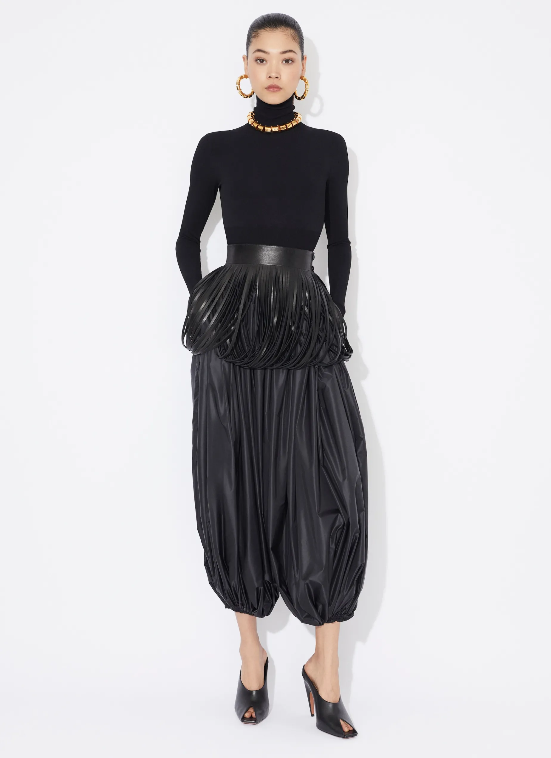 FINE KNIT TURTLENECK JUMPER