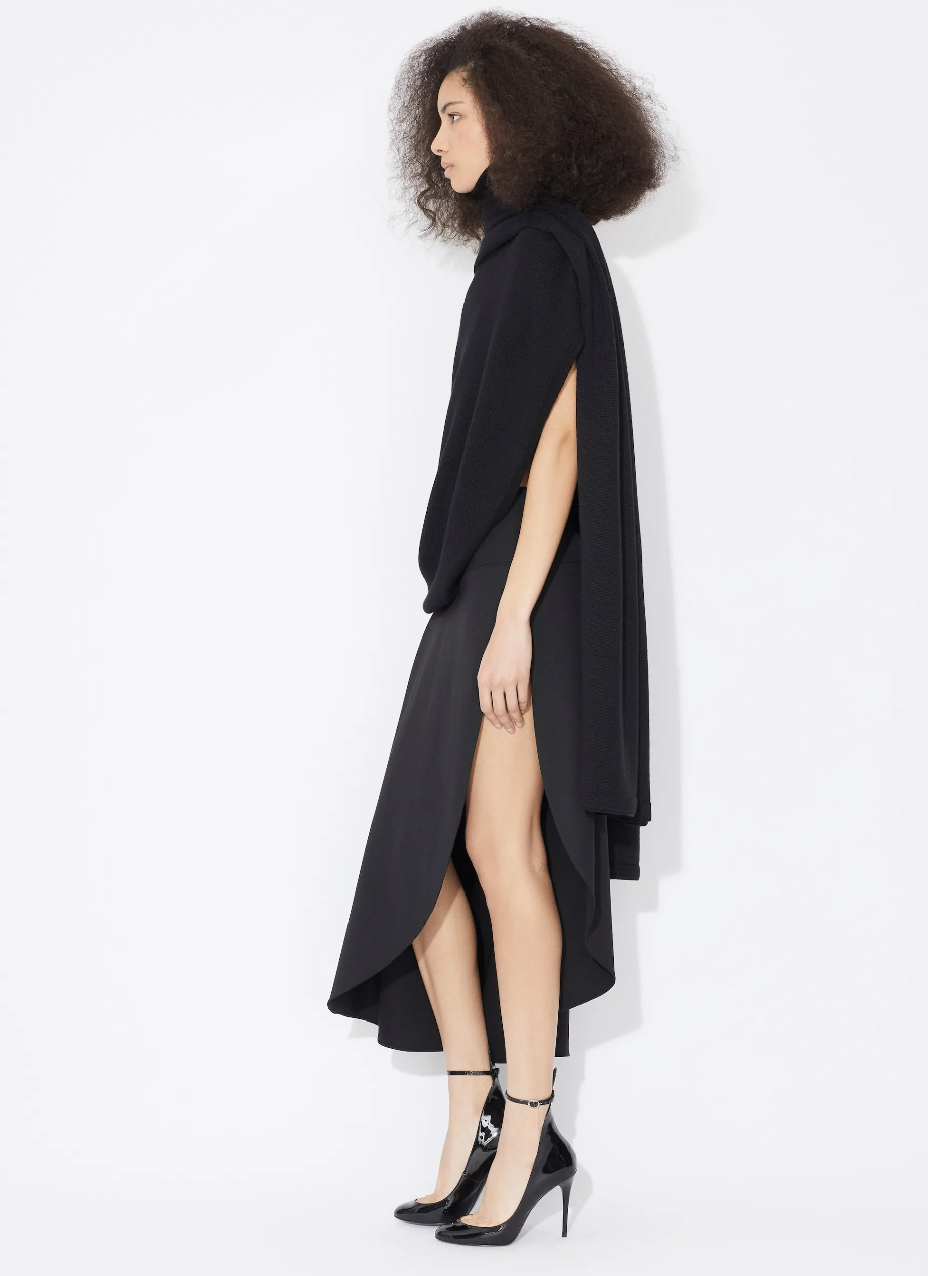 FLUID ASYMMETRIC SKIRT