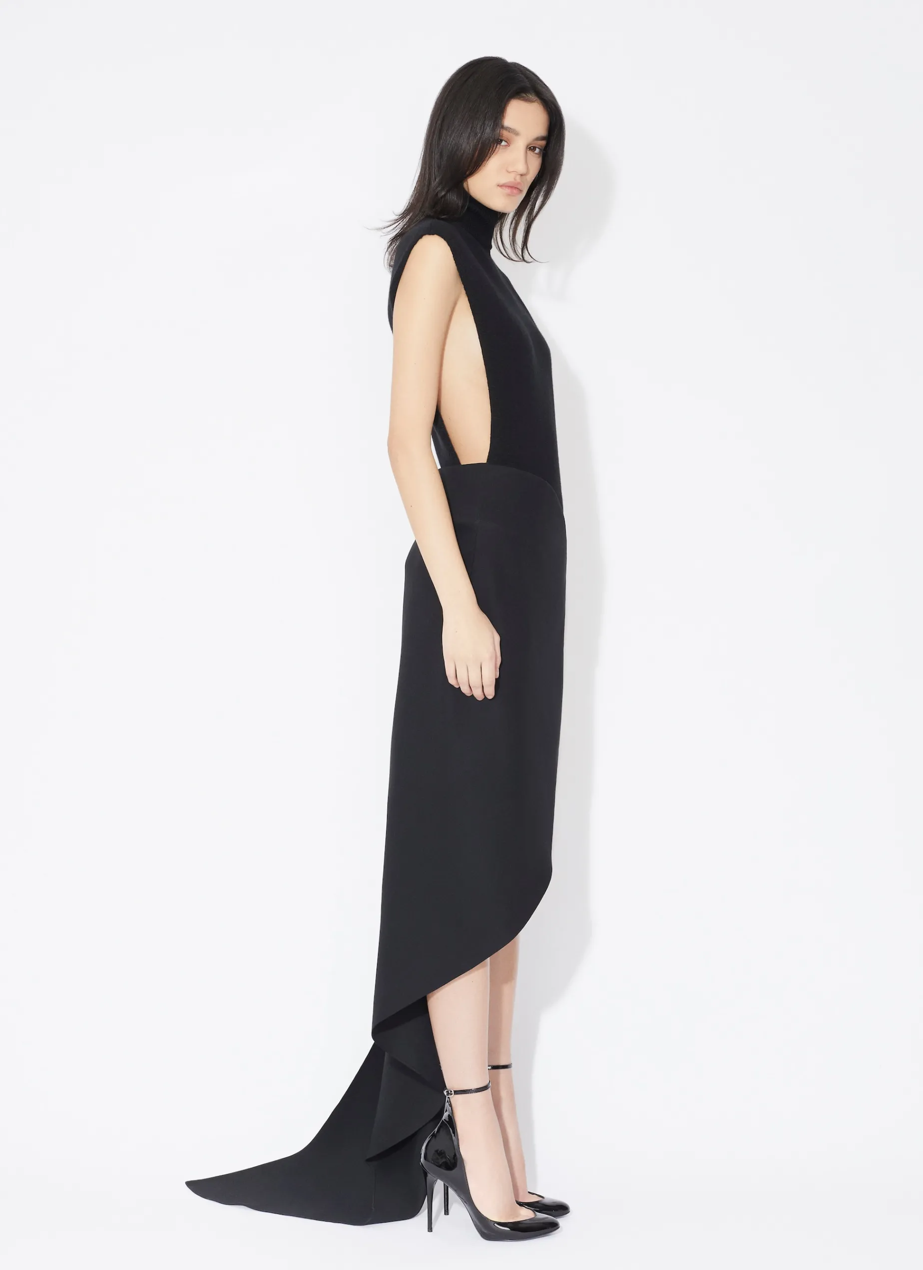 FLUID SPIRAL SKIRT