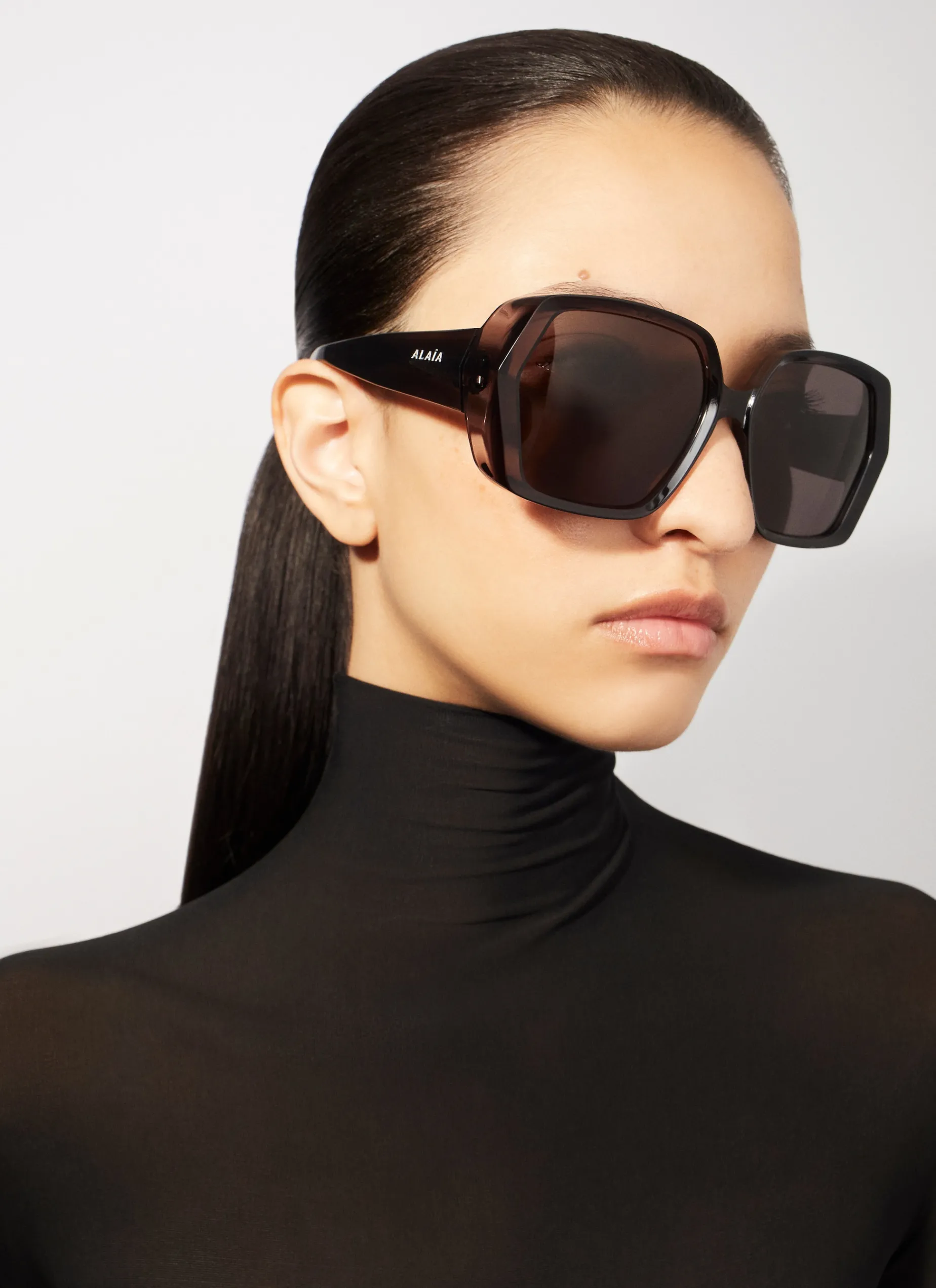 GEOMETRICAL SUNGLASSES
