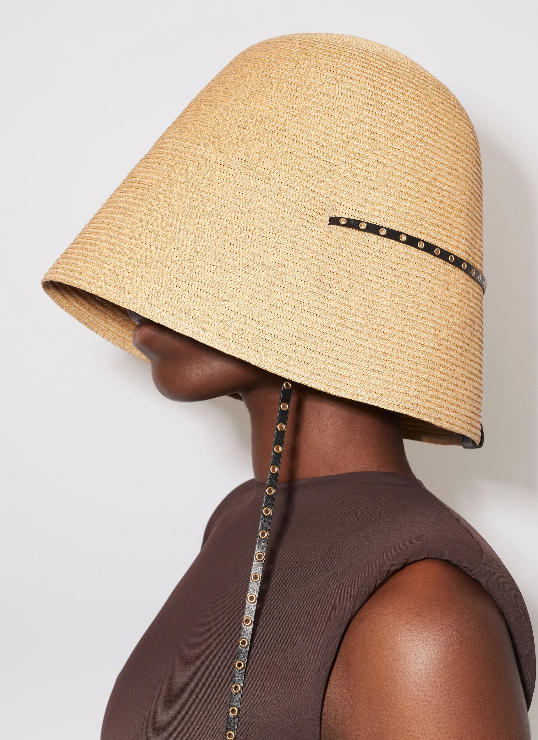 HAT IN PAPER STRAW