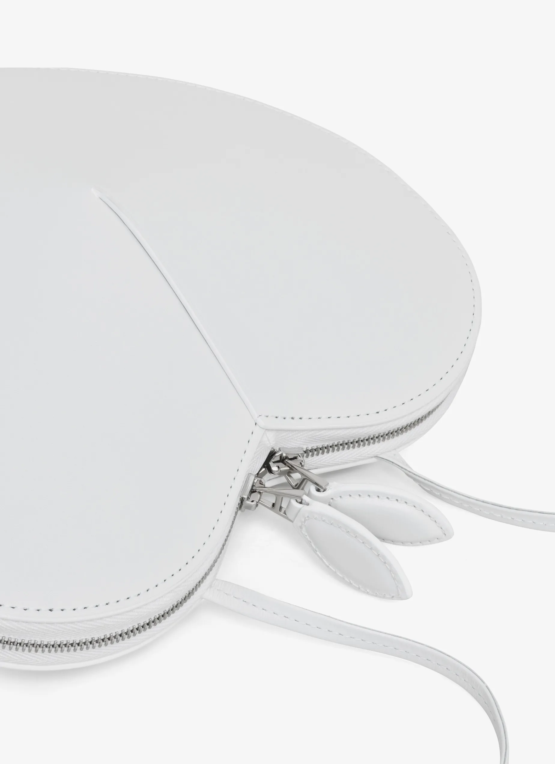 LE CŒUR BAG IN CALFSKIN