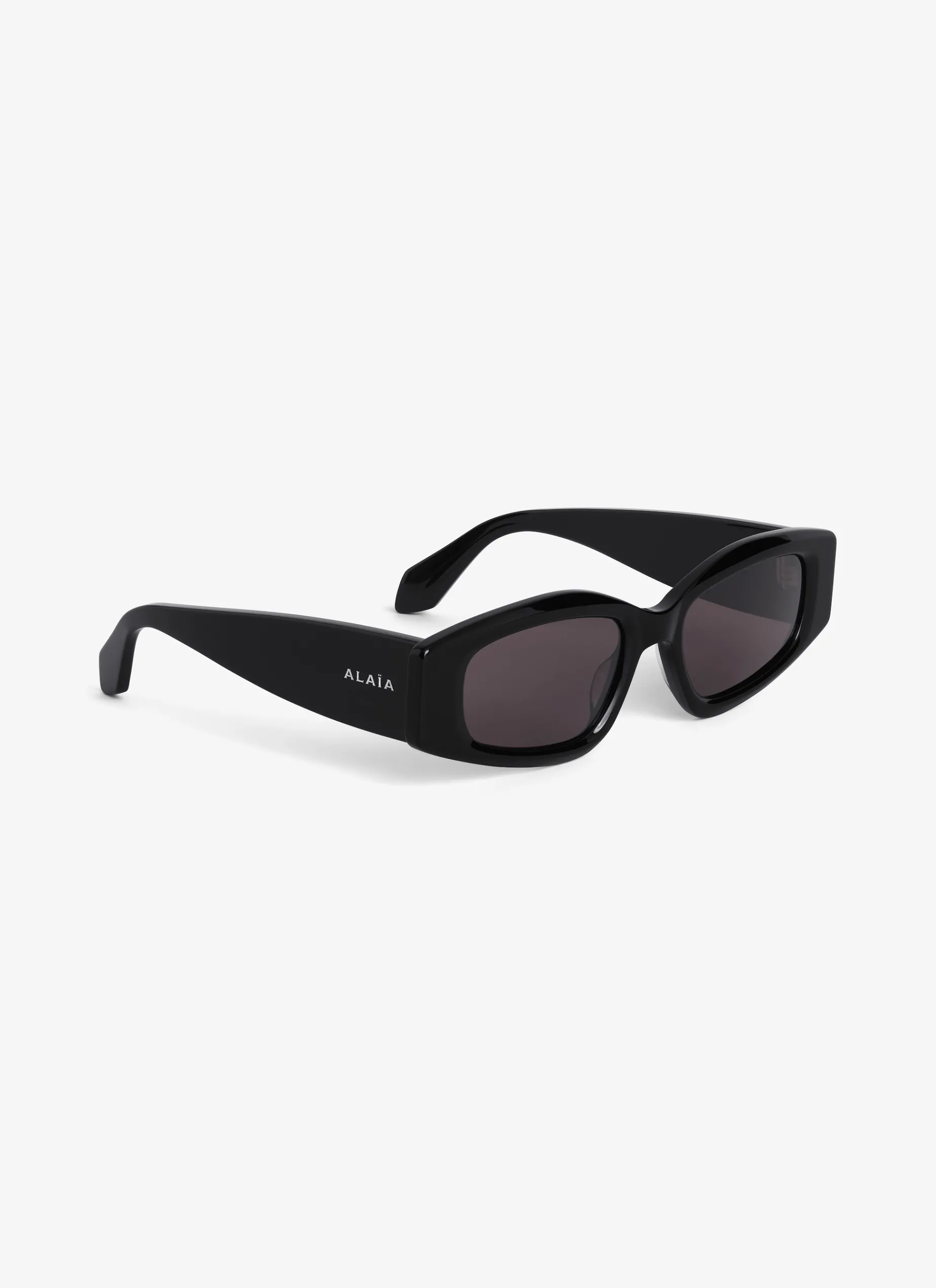 OVAL SUNGLASSES