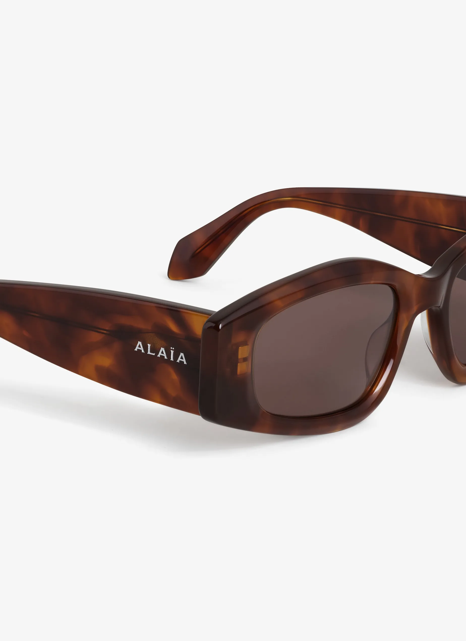 OVAL SUNGLASSES