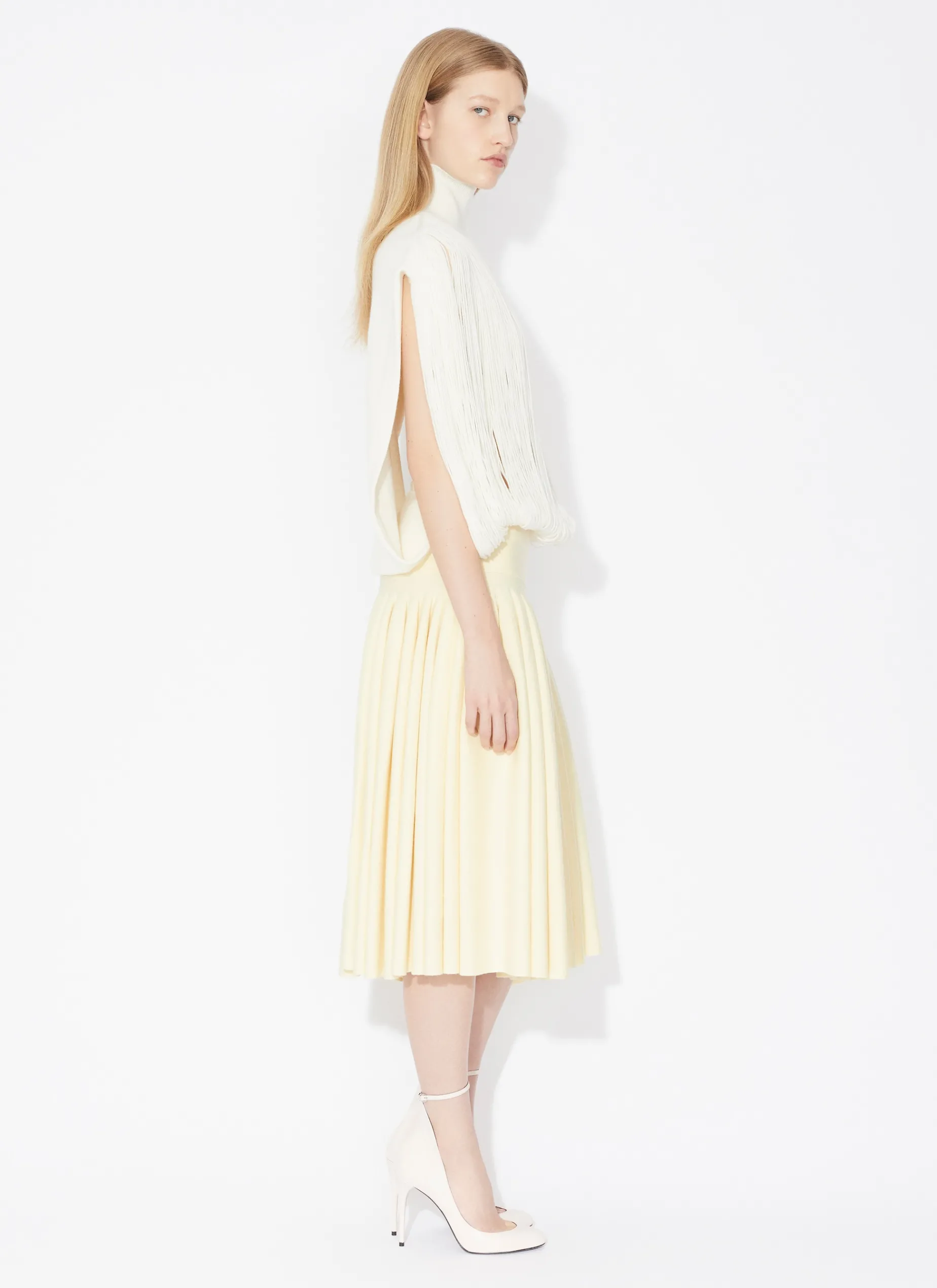 PLEATED SKIRT IN TIGHT GODET KNIT