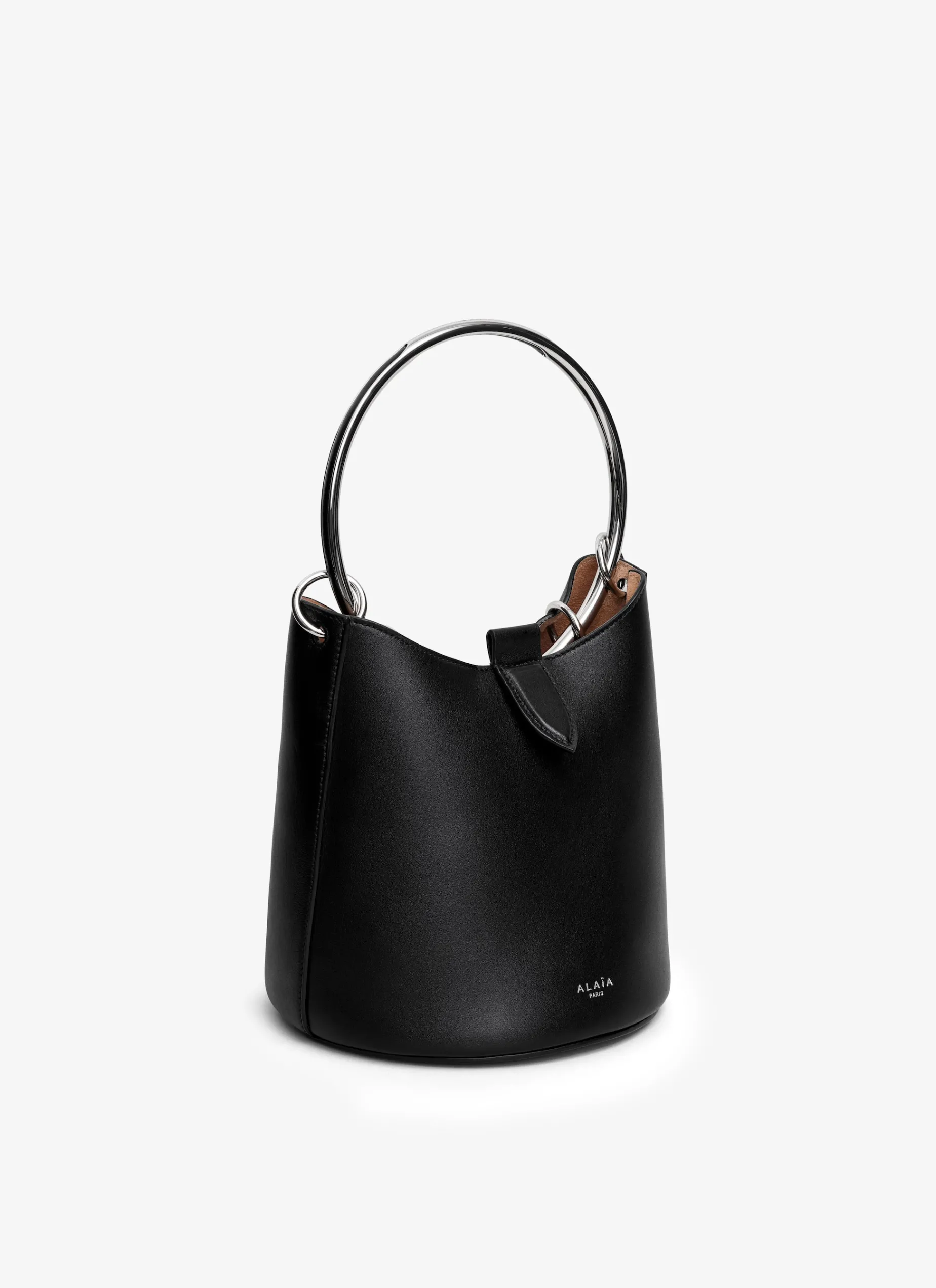 RING MEDIUM BUCKET BAG IN CALFSKIN