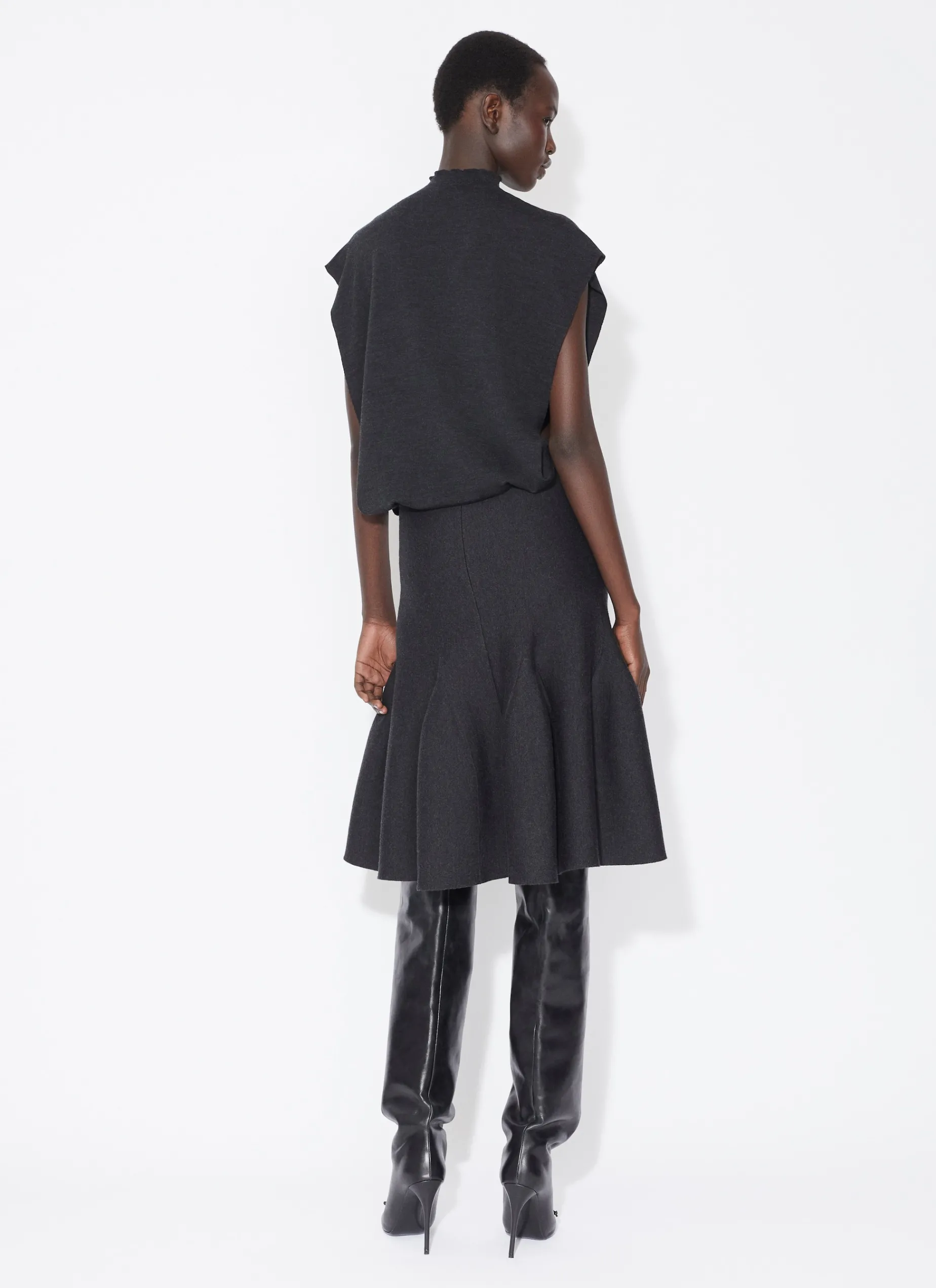 SQUARE KNIT BODY